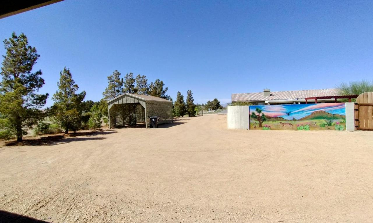 Falcon Cottage Pahrump Luaran gambar