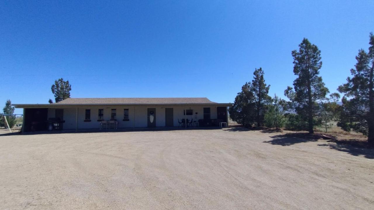 Falcon Cottage Pahrump Luaran gambar